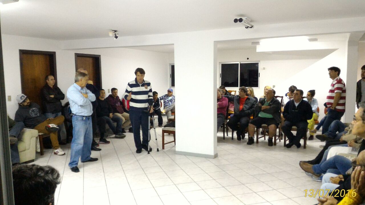 Deputado Anibelli Neto participa de reunião em Guaratuba