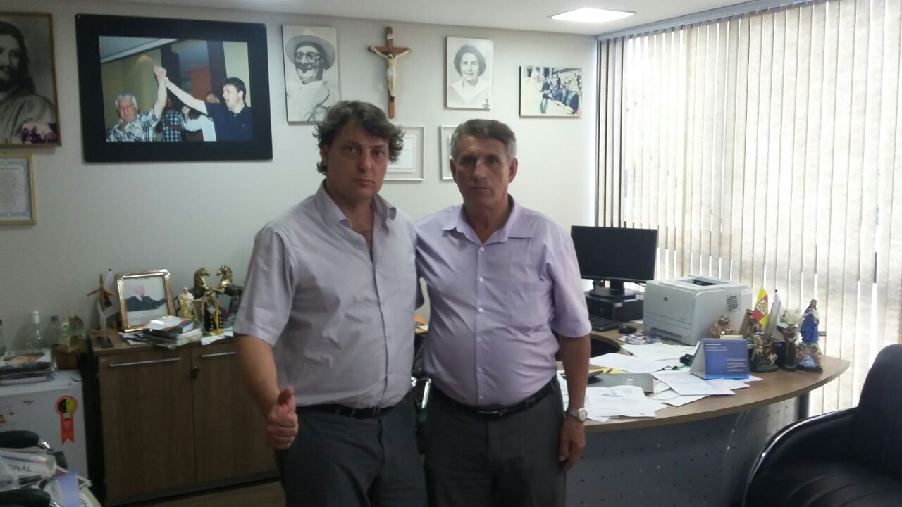 Vereador Alcídio Gomes visita Anibelli Neto