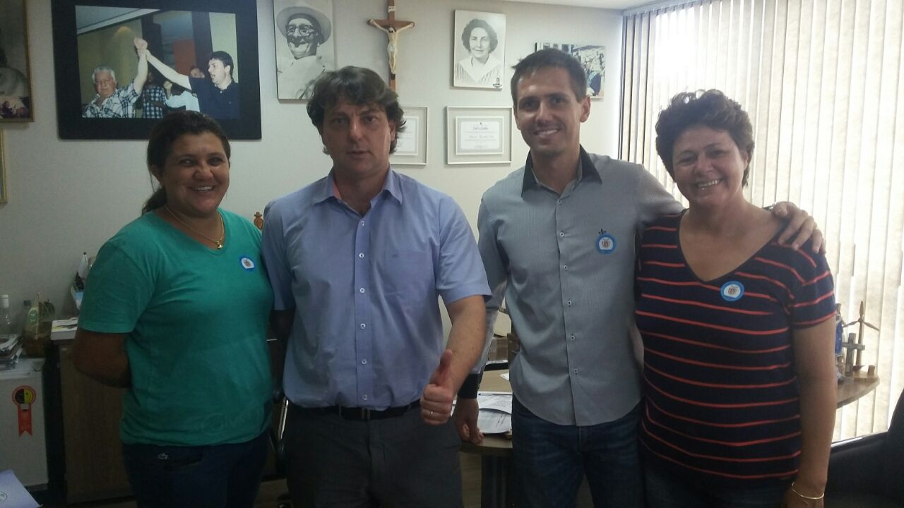 Deputado Anibelli Neto recebe amigos de Pontal do Paraná