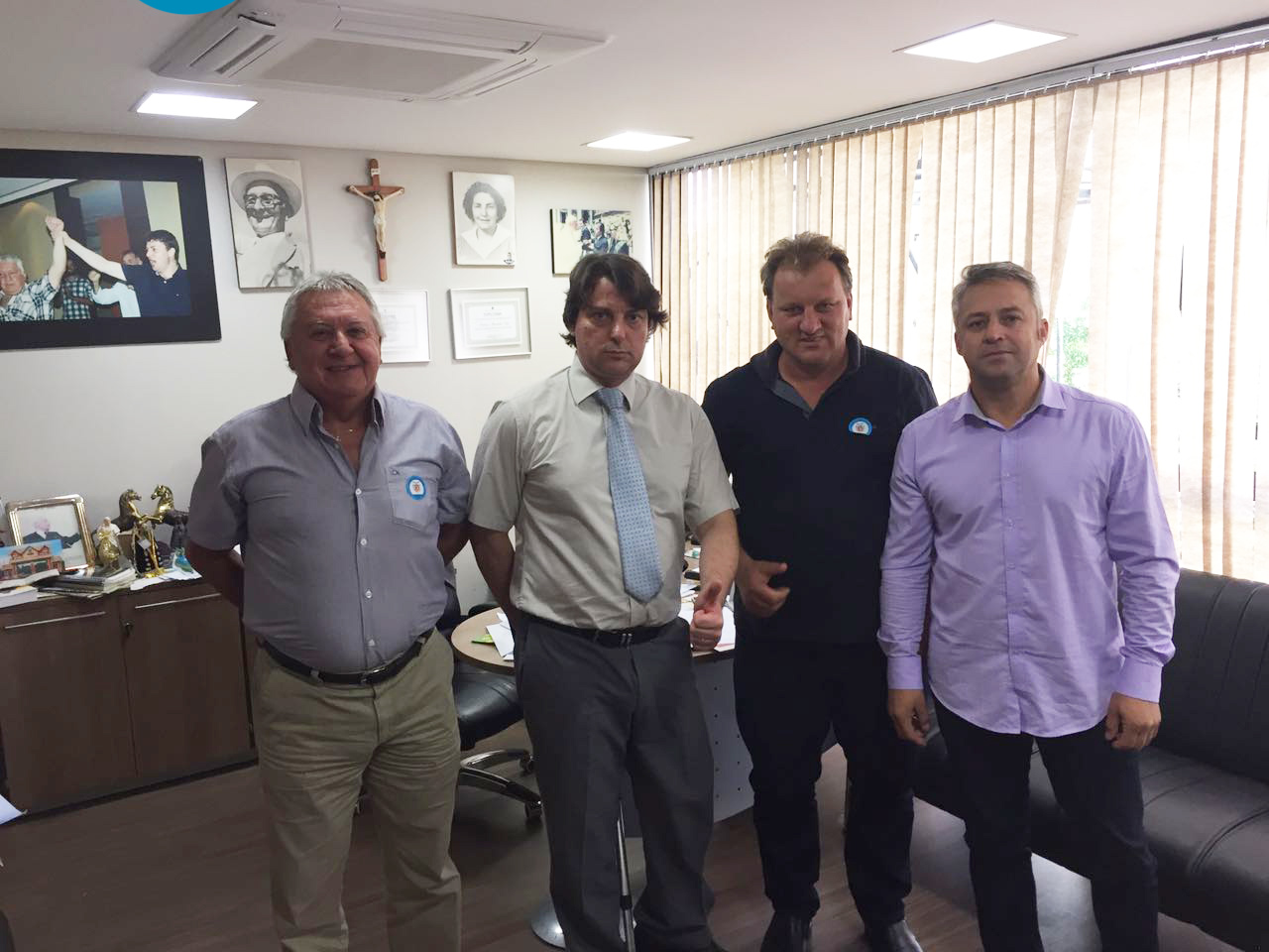 Ex- prefeito de São Mateus do Sul Tiquinho visita Anibelli Neto