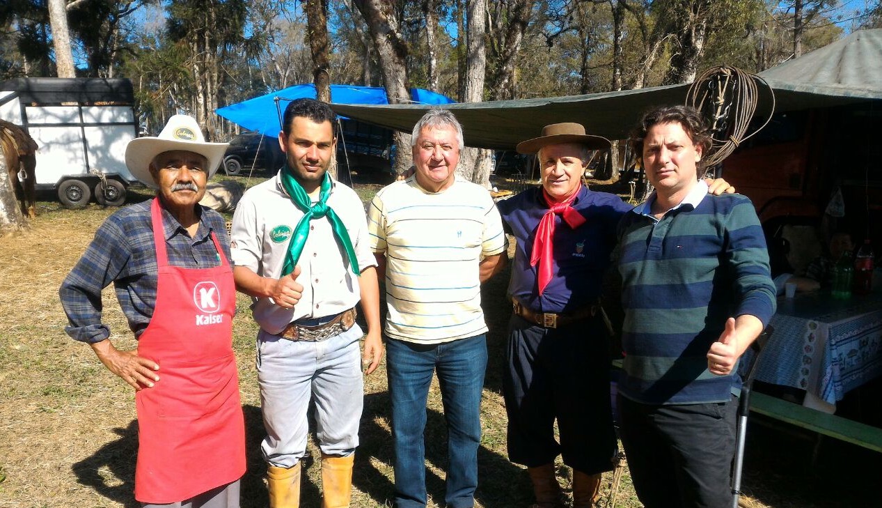 Anibelli participa do Rodeio da Integração em São Mateus do Sul.