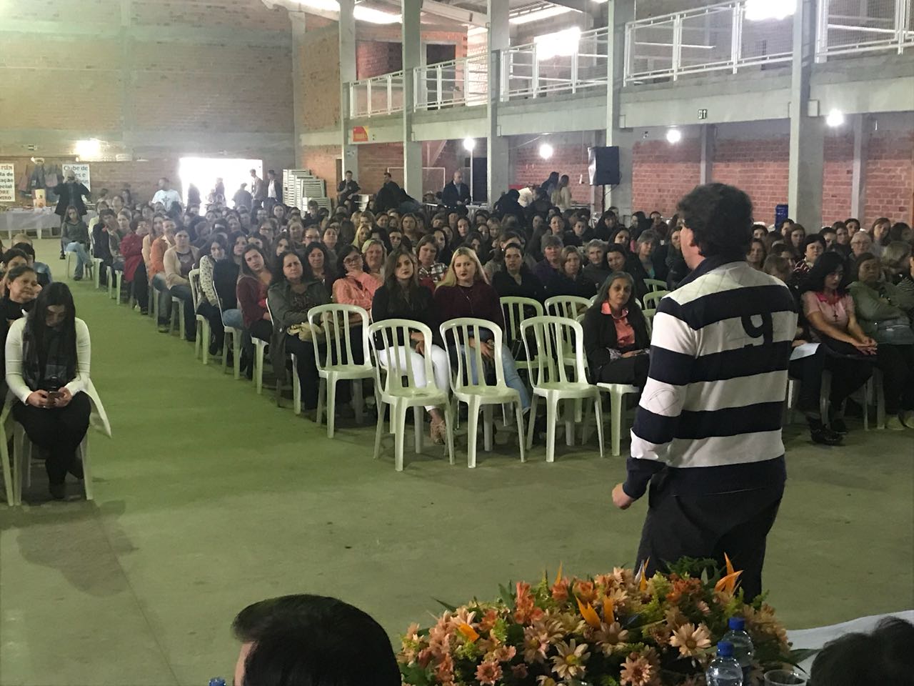 Anibelli Neto participa do Encontro de Produtoras Rurais no município de Piên.