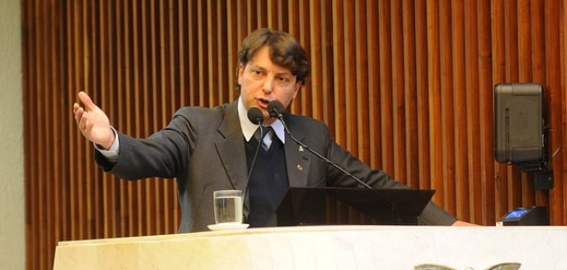 Anibelli Neto defende agilidade nas reformas do governo Temer