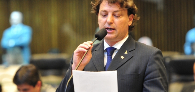 Governo deu desconto de R$ 1,5 bilhão no ICMS a empresa do Paraná Competitivo, denuncia Anibelli Neto