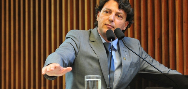 Governo deve explicações à população, diz Anibelli sobre irregularidades no pedágio do Paraná