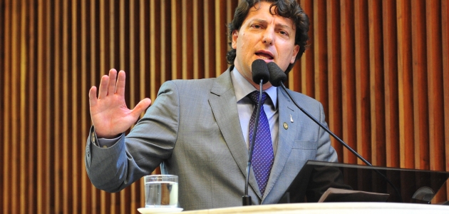 Anibelli exige mais segurança para caminhoneiros em Paranaguá