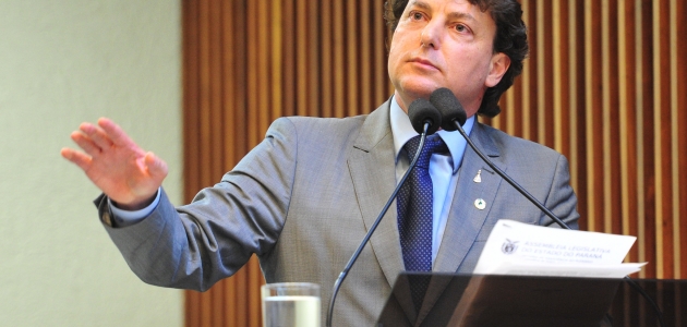 Emenda da oposição garante reajuste de 2,76% para funcionalismo