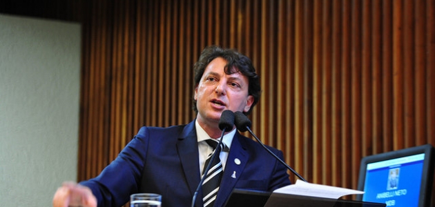 Anibelli critica Copel por falhas no fornecimento de energia elétrica na região noroeste