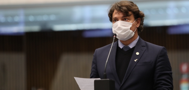 Alep aprova projeto de Anibelli Neto que institui o “Março Roxo”, um mês de conscientização sobre epilepsia