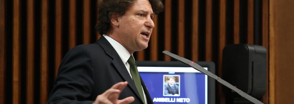 Anibelli Neto lamenta que foi preciso um senador de Rondônia assumir a luta dos produtores paranaenses pelo marco legal da energia