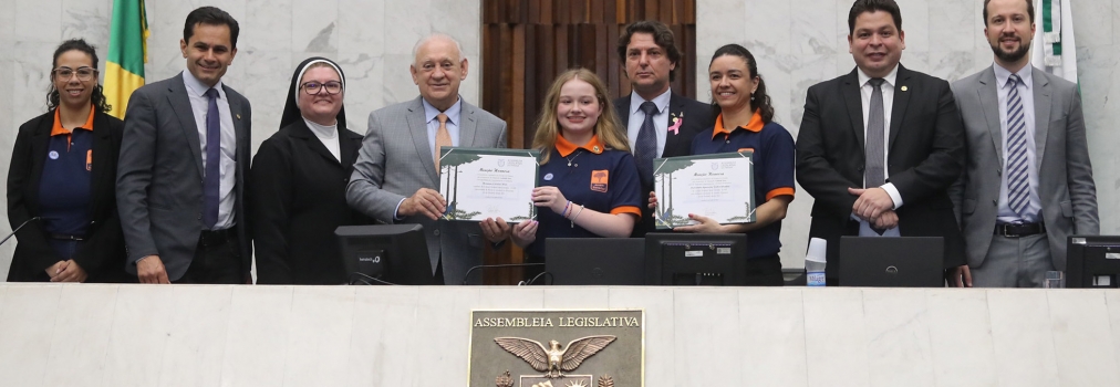 Jovem Senadora 2023: estudante Roxanne Alves recebe Menção Honrosa na Assembleia Legislativa por proposição do deputado Anibelli Neto (MDB)