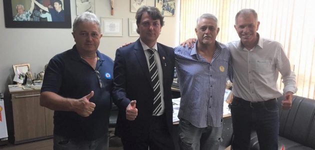 Anibelli Neto recebe amigos de Peabiru