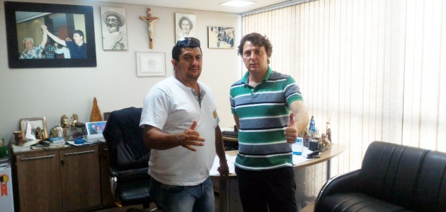Visita do vereador Boca de Quitandinha, presidente do MDB da cidade.  