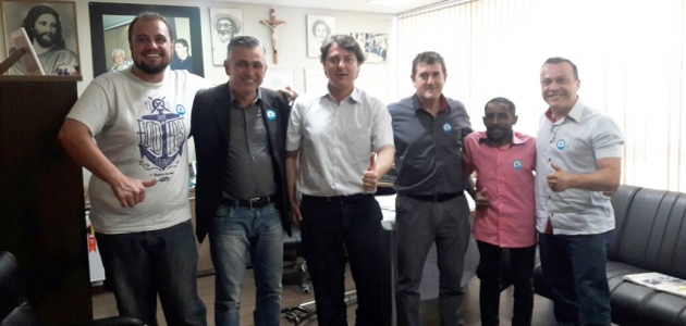 Uma união por Quitandinha.