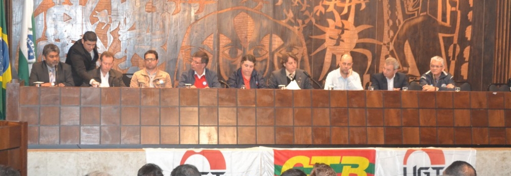 Frente Parlamentar em Defesa da Classe Trabalhadora realiza evento de lançamento