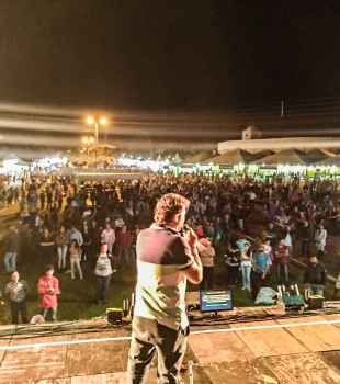 Em Mauá da Serra, Anibelli Neto participa da 23° Festa do Milho