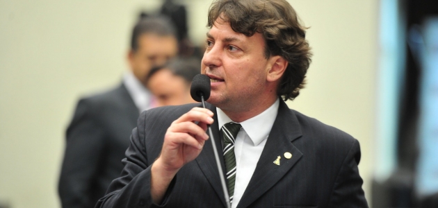 Assembleia aprova PEC de Anibelli Neto que permite consórcios de municípios