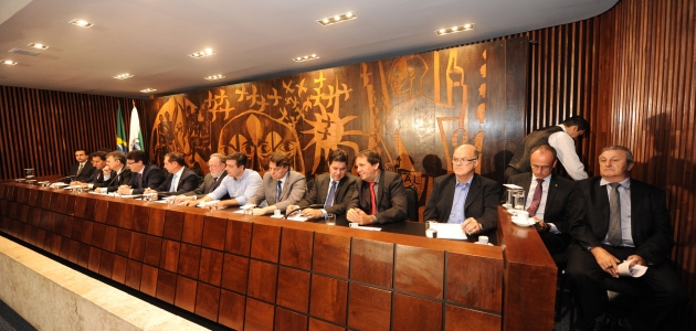 Deputado Anibelli Neto participa de Audiência Pública que discutiu renovação dos contratos de pedágio