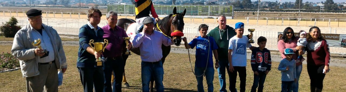 Jockey Club do Paraná realiza Grande Prêmio Heitor Baggio