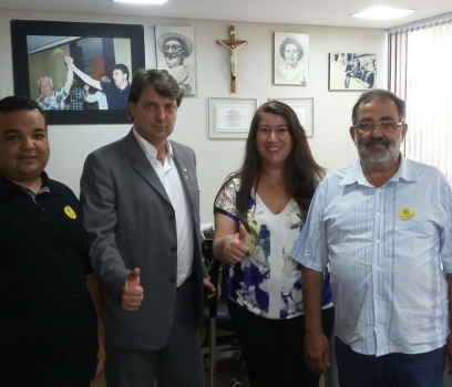 Deputado Anibelli Neto recebe lideranças de Pinhais