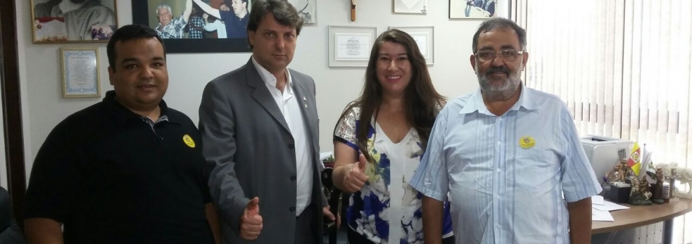 Deputado Anibelli Neto recebe lideranças de Pinhais