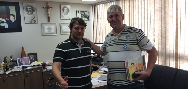 Prefeito Kurt de Porto Vitoria visita o deputado Anibelli Neto