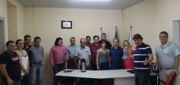 Deputado Anibelli Neto Visita Prefeita de Agudos do Sul Luciane e seu vice Mano.