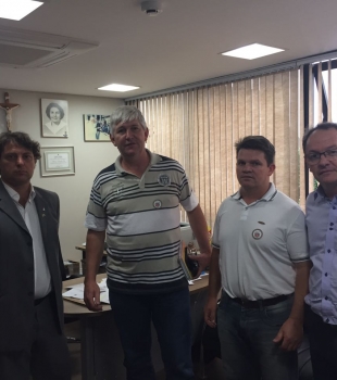 Prefeito e Secretários Visitam Deputado Anibelli