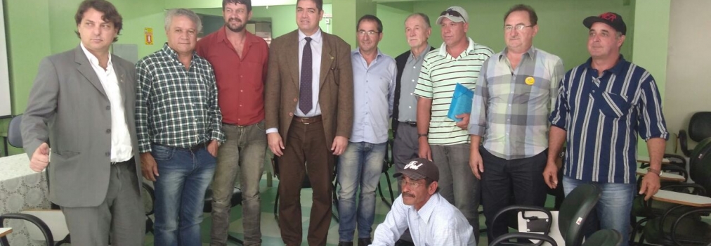 Deputado Anibelli Neto visita sede do INCRA (Instituto Nacional de Colonização e Reforma Agrária) com prefeito de Clevelândia Ademir Gueller do PMDB