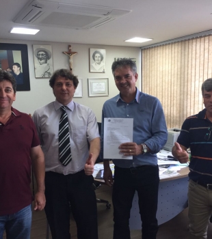 Prefeito de São João visita Anibelli Neto