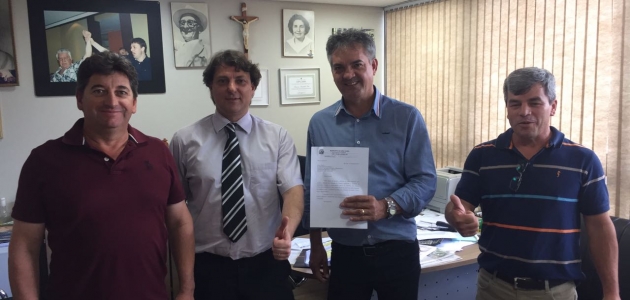 Prefeito de São João visita Anibelli Neto