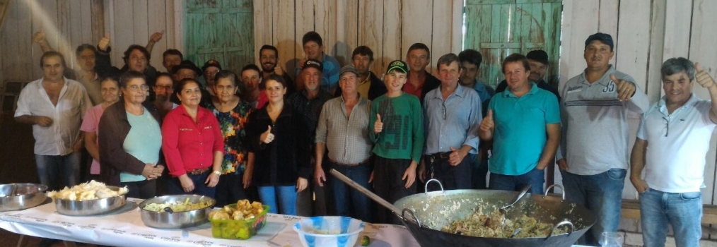 Deputado Anibelli participa de almoço com amigos