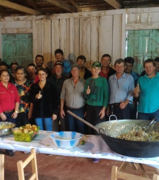 Deputado Anibelli participa de almoço com amigos