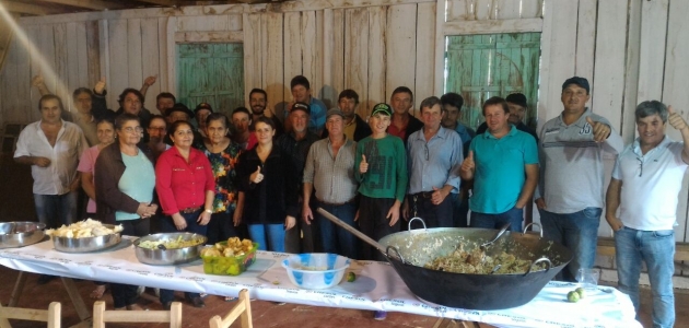 Deputado Anibelli participa de almoço com amigos
