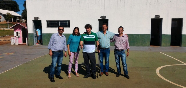 Deputado Anibelli visita a APAE de Rio Bom.