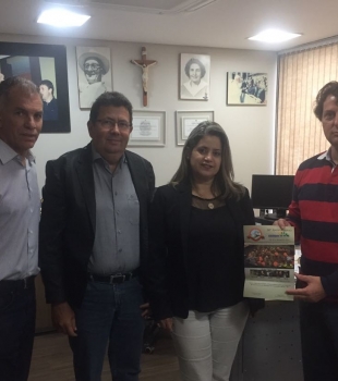 Anibelli Recebe o prefeito de Corumbataí do Sul e convite para a Festa do Cabrito Apressado.