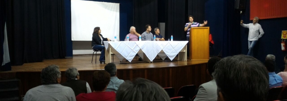 Reunião em São Jorge do Ivaí.