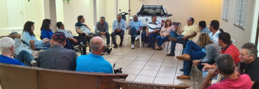 Anibelli Neto participa da Reunião do PMDB de Tuneiras do Oeste.