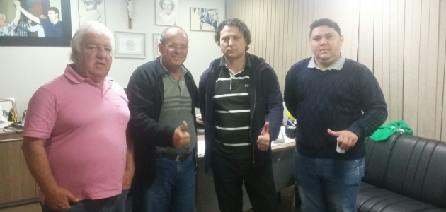 Anibelli recebe a visita dos amigos de Diamante do Norte.
