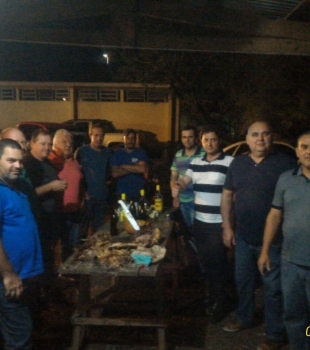 Reunião na Oficina do Véio Sheffer em Clevelândia.  