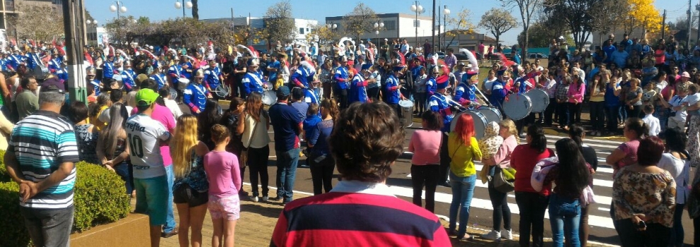 Anibelli participa do desfile de 7 de setembro na Cidade de Clevelândia.