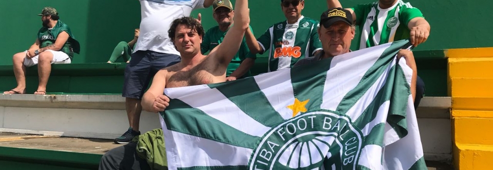 Torcida Coxa Branca em Chapecó.