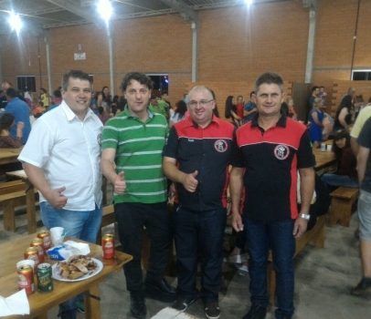 Anibelli Neto participou do encontro do Grupo de motociclistas Trilheiros de Piên.