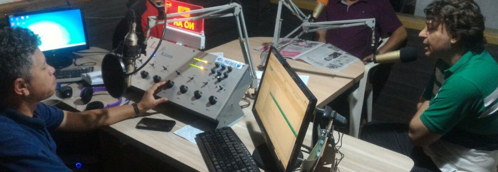 Visita a Rádio FM 98,3 de Quitandinha.