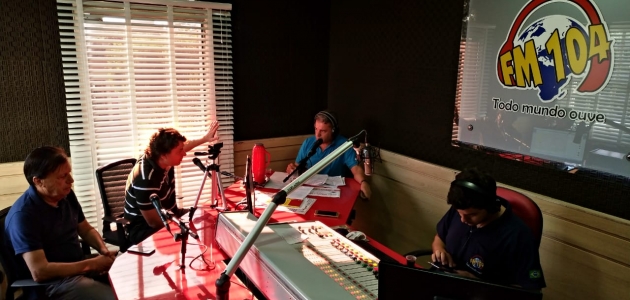 Anibelli Neto concede entrevista na Rádio FM 104 em Cornélio Procópio