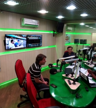 Anibelli visita a Rádio Graúna FM 95,3 em Cornélio Procópio.