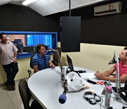 Anibelli Neto concedeu entrevista ao amigo Matheus da Radio Celinauta AM 1010.