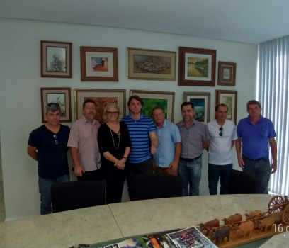 Deputado Anibelli em visita ao Diário do Sudoeste.