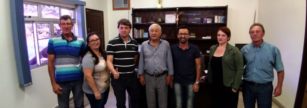 Anibelli Neto visita seu amigo pref. Prefeito Ângelo Machado de Guamiranga.