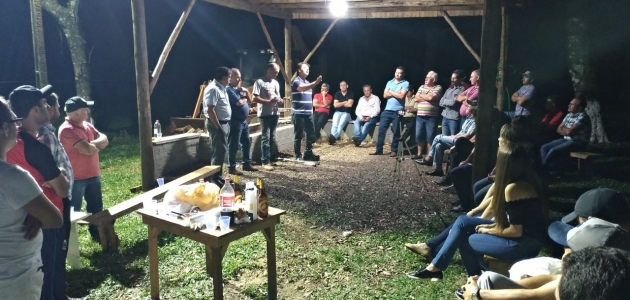   Reunião com companheiros do município de Honório Serpa